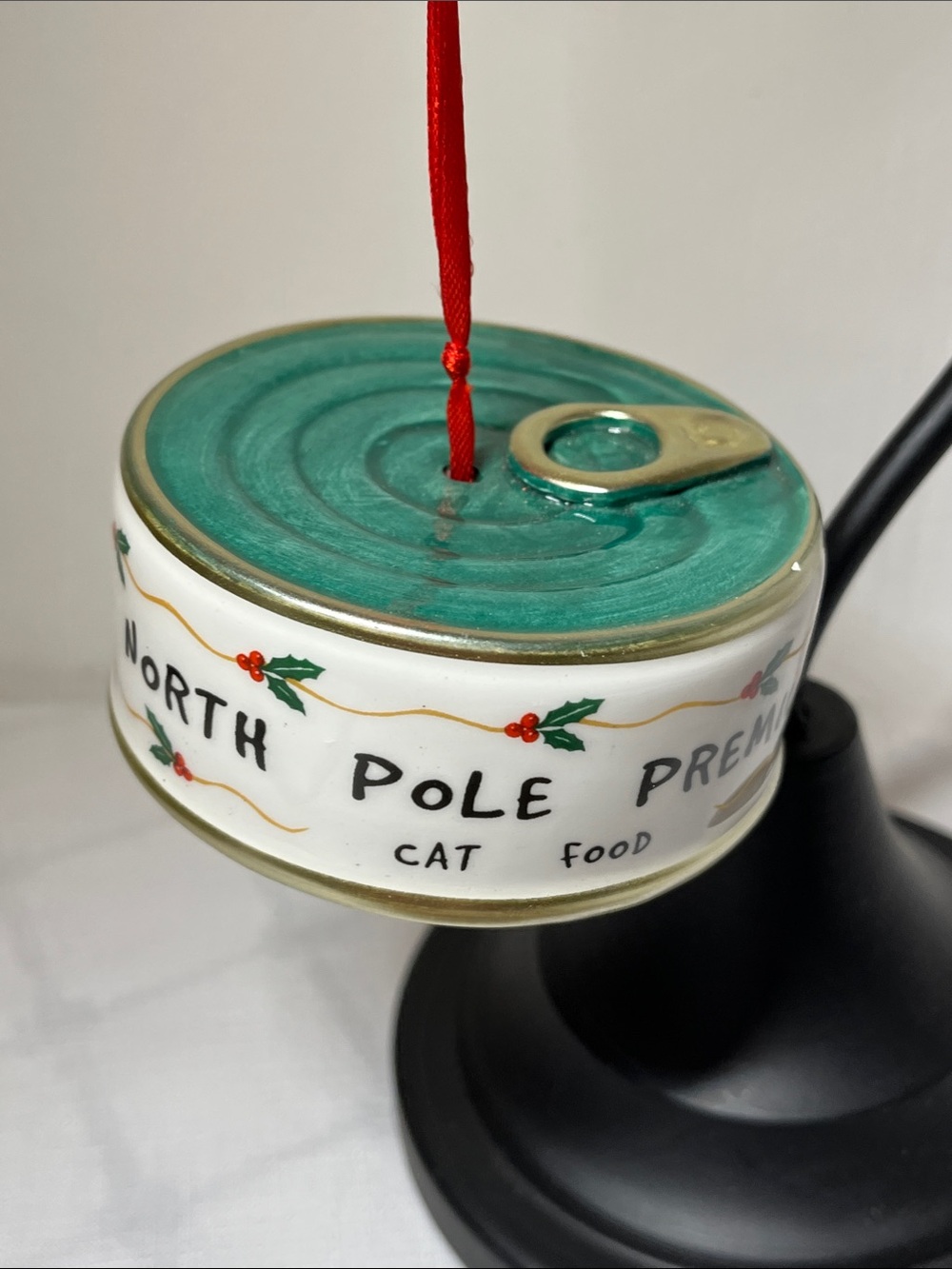 NORTH POLE PREMIUM CAT FOOD Ceramic Ornament
FUN! Christmas tree ornament